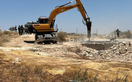 مسافر-يطا-هدم