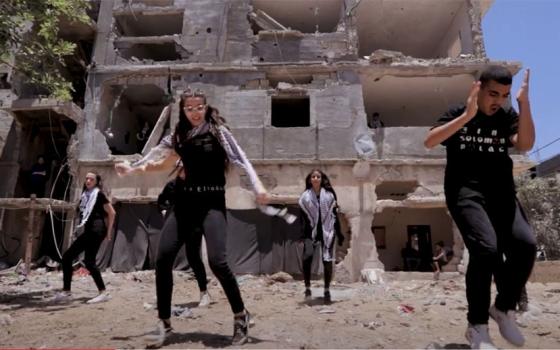 dakbe-still-from-yallah-gaza-by-roland-nurier-the-markaz-review