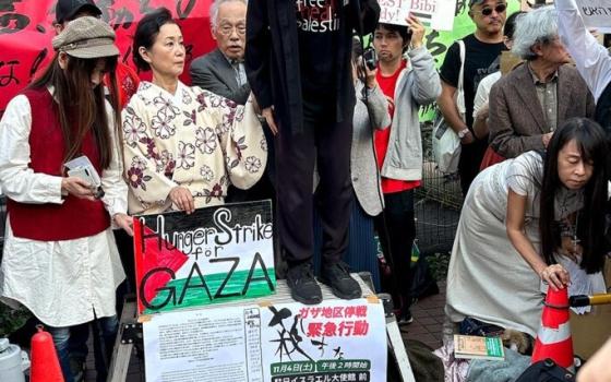 صورة الشاعر الياباني شيندو ماتسوشيتا