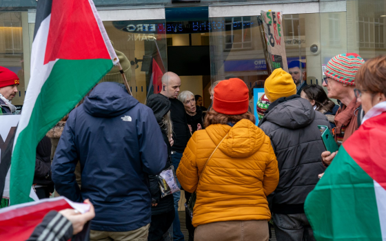 صور من الجولة في بريستول لحصار الشركات المتواطئة