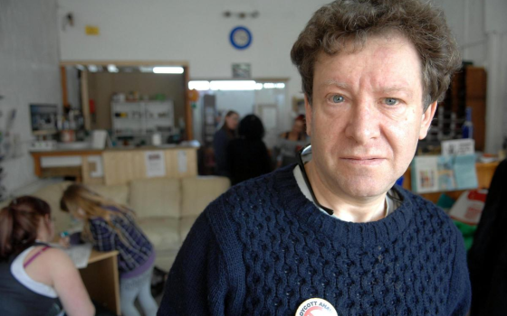 الناشط البريطاني، توني جرينشتاين