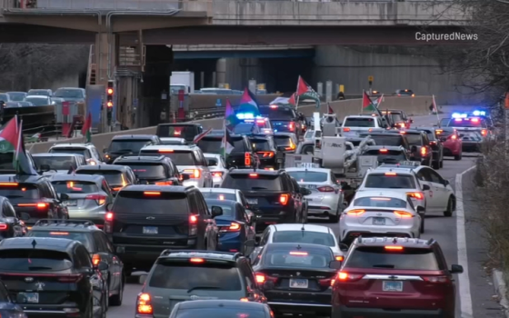 صورة إغلاق طريق سريع قرب مطار شيكاغو