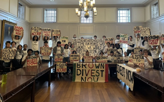 طلاب جامعة براون  