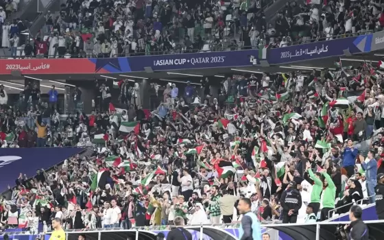 جمهور كأس أمم آسيا خلال مباراة فلسطين