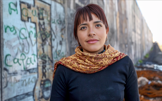 صورة الفنانة المكسيكية استفانيا فيجا