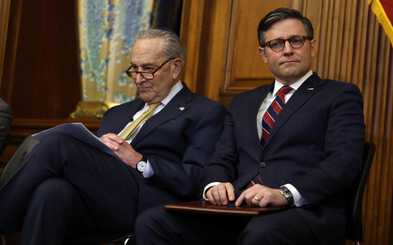 "أيباك" ترشو رئيس النواب الأمريكي لتمرير مساعدات للاحتلال