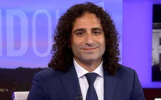 صورة المستشار الأمريكي، طارق حبش