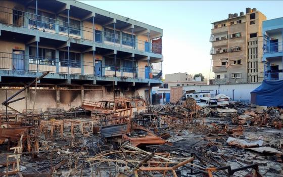 صورة لإحدى المدارس المدمرة في قطاع غزة