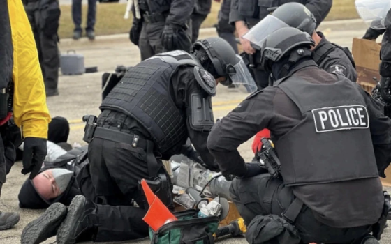 من مكان الحدث  