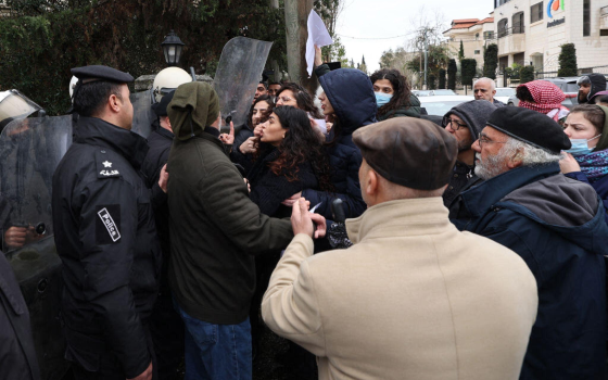 من مكان الحدث