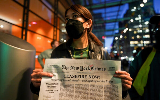 التحقيق مع صحفية في “نيويورك تايمز” دعمت تحويل غزة لمسلخ