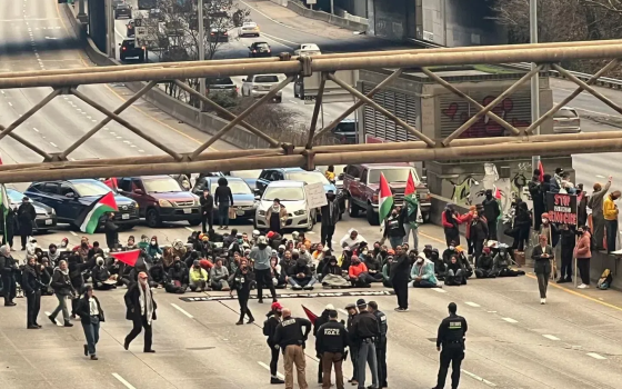 من مكان الاحتجاج