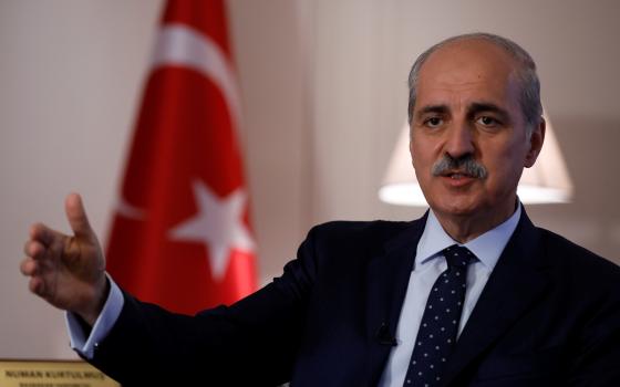 صورة رئيس البرلمان التركي