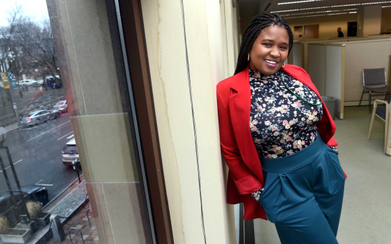 ثابيسا ريتش - مغنية جنوب أفريقية