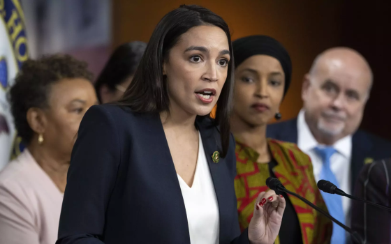 ألكسندريا كورتيز - نائبة أمريكية ديمقراطية