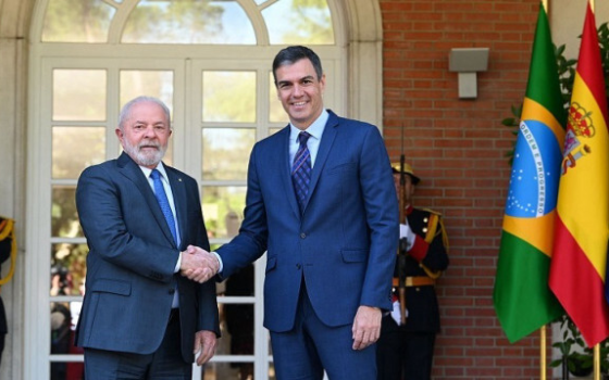 صورة تجمع الرئيس الأسباني مع الرئيس البرازيلي