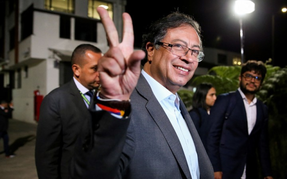 صورة الرئيس الكولمبي