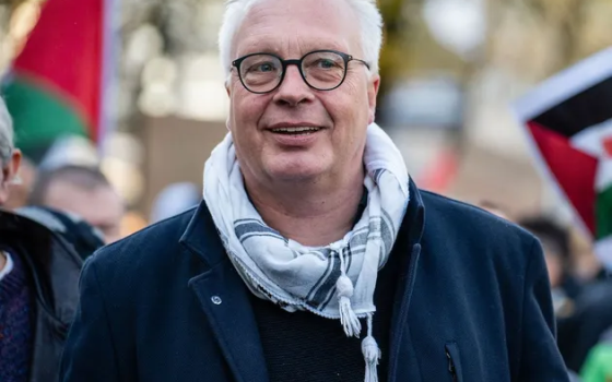 بيتر ميرتنز - أمين عام حزب العمال