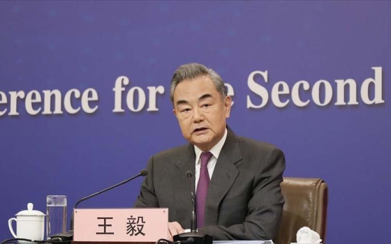 صورة وزير الخارجية الصيني