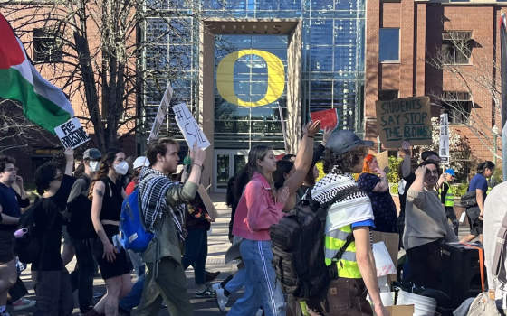 مظاهرة طلابية في جامعة أوريغون تضامنًا مع غزة