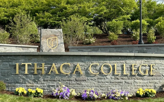 كلية إيثاكا في نيويورك