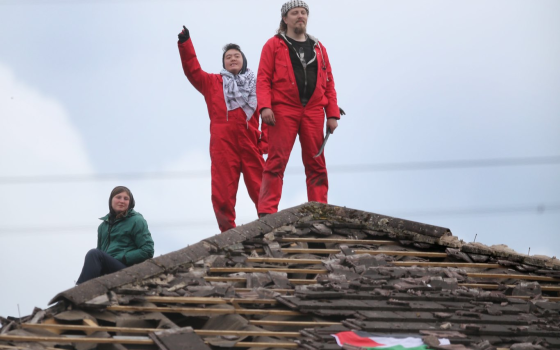 من مكان الحدث