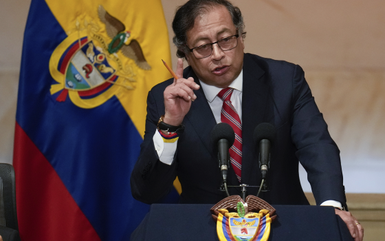 غوستافو بيترو- الرئيس الكولومبي