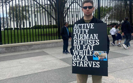 لاري هيبرت - ضابط طيار في سلاح الجو الأمريكي