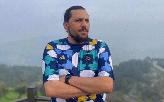 شكس علي- معلّق رياضي