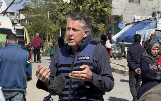 المتحدث باسم يونيسف جيمس إلدر