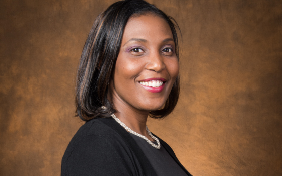 ليزلي غريناج - عميد كلية بارنارد