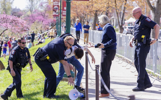 من مكان الحدث