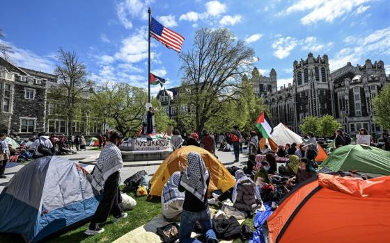 مخيم تضامني في إحدى الجامعات الأمريكية