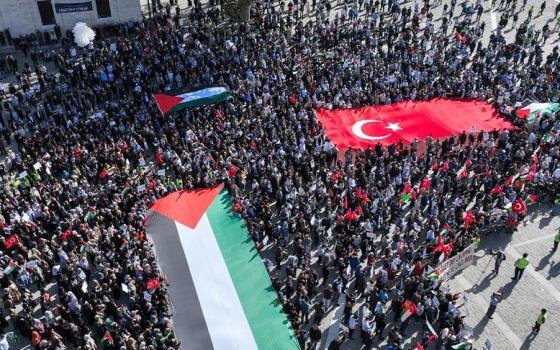 مظاهرة حاشدة داعمة لفلسطين في تركيا