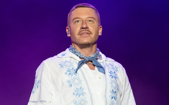 ماكليمور - فنان أمريكي