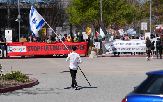 اعترضوا على مشروع نيمبوس! موظفو غوغل المطرودون يرفعون قضية على الشركة