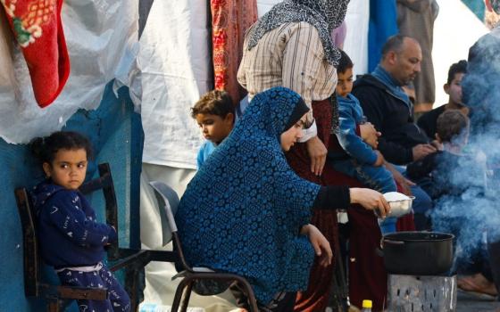 عائلة نازحة في غزة