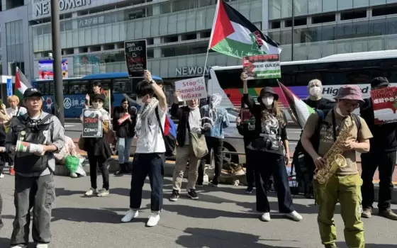 هتفوا ضد الاحتلال..  احتجاجات طلابية مؤيدة لفلسطين في اليابان