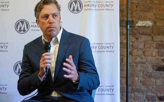 أندرو أوغلز - نائب جمهوري