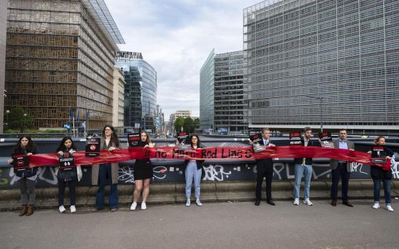 مؤيدون لفلسطين خارج اجتماع وزراء الاتحاد الأوروبي في بروكسل