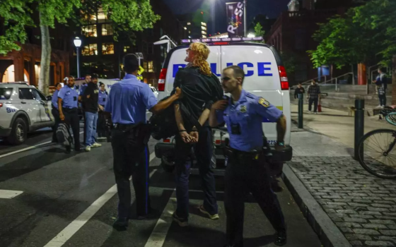 17 معتقلًا.. تهم جنائية بحق 7 طلاب في جامعة بنسلفانيا