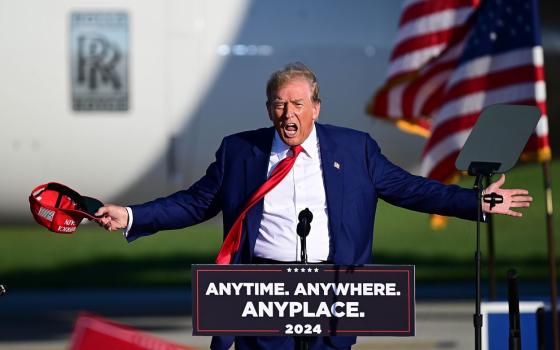 دونالد ترامب- رئيس أمريكي سابق