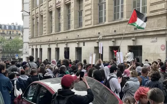 أنصار فلسطين يستهدفون جامعة السوربون في باريس