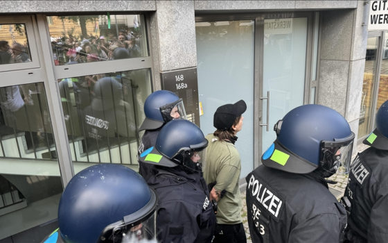 اعتقال متظاهر داعم لفلسطين في برلين