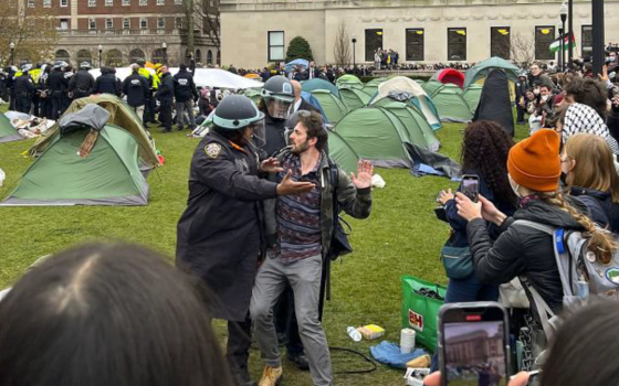 اعتداء الشرطة الأمريكية على الطلاب