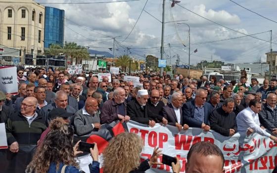 مظاهرى في طمرة ضد الحرب في غزة