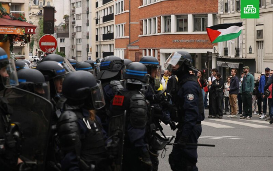 تظاهرة أمام ميرسك الهولندية للشحن والخدمات اللوجستية