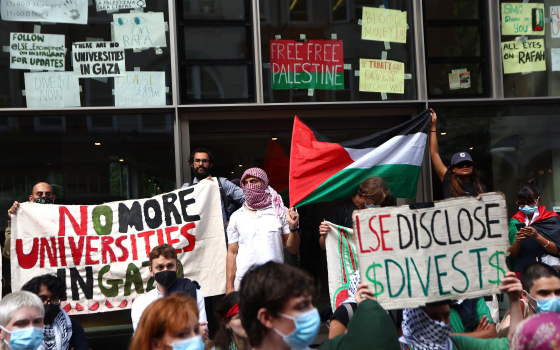 مخيم طلابي تضامني في كلية لندن