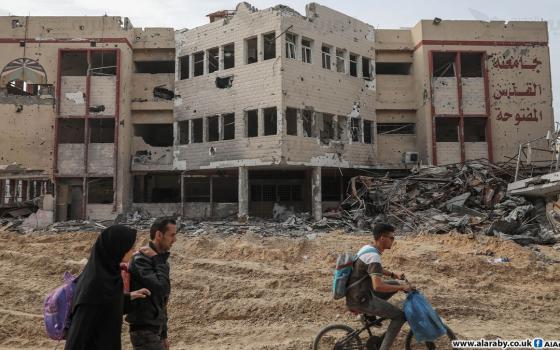 تدمير جامعة القدس المفتوحة جراء قصف الاحتلال الإسرائيلي