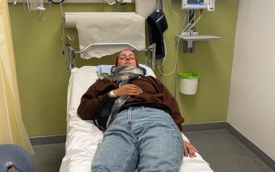 نقل طالبة مضربة عن الطعام من جامعة غوتنبرغ السويدية